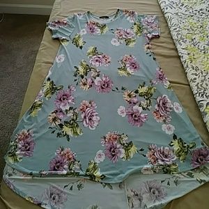 42 Pops NWOT midi high low dress